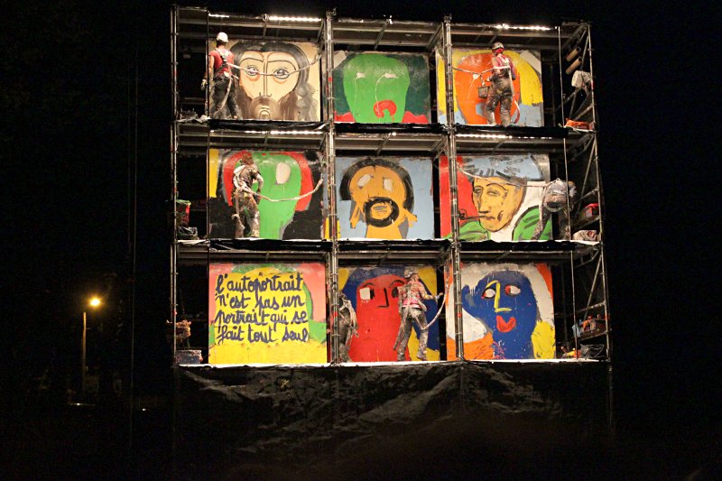 Art Rock 2011 — « Page blanche », de la Compagnie Luc Amoros — photo Loïc Ballarini